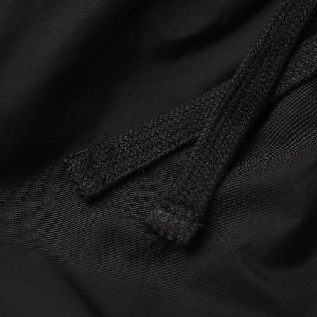 MONCLER MC 100% ， ， 150g/㎡ ， ， 。 ， 。 、 、 ， 。 ， Breathable ， 。 ， ， ， 。 ， ， ， 。 ， 2.2mm， ， ， 12 ， 。 Size：S-XL